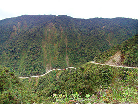 klesání do oblasti Severní Yungas